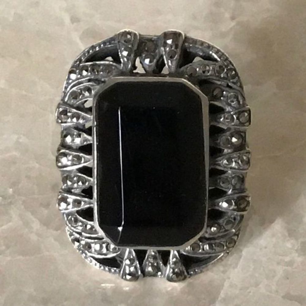Elegant 925 Silver Black Stone Ring